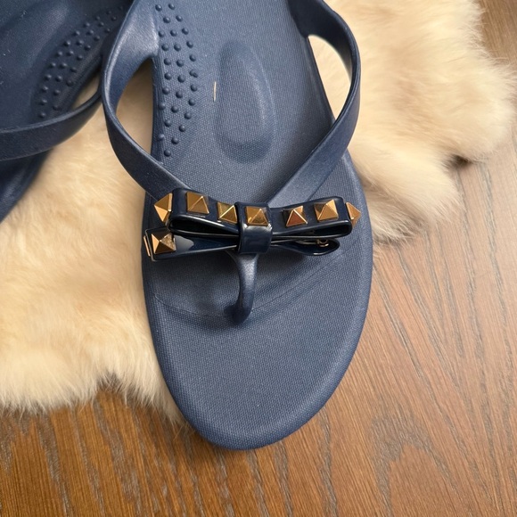 OKAB Chase Flip Flops size 10 - Picture 3 of 8